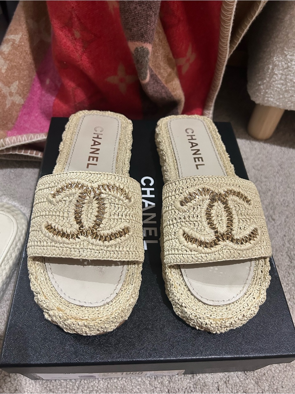 *AUTHENTIC* Chanel Raffia Slide Size 40